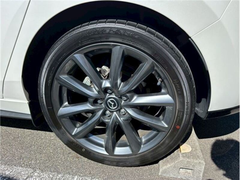 MAZDA3