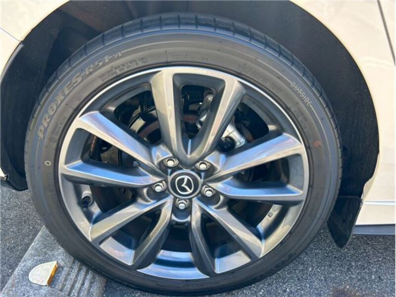 MAZDA3