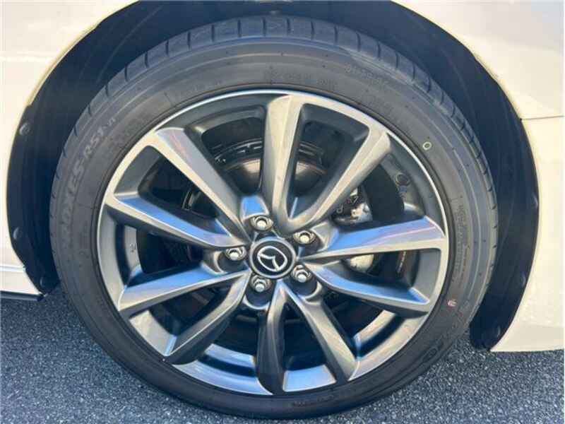 MAZDA3