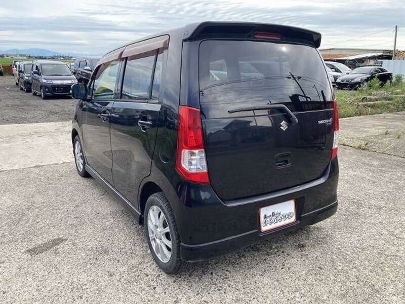 WAGON R