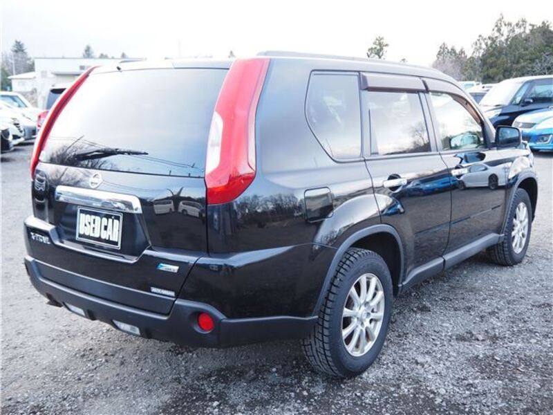 X-TRAIL