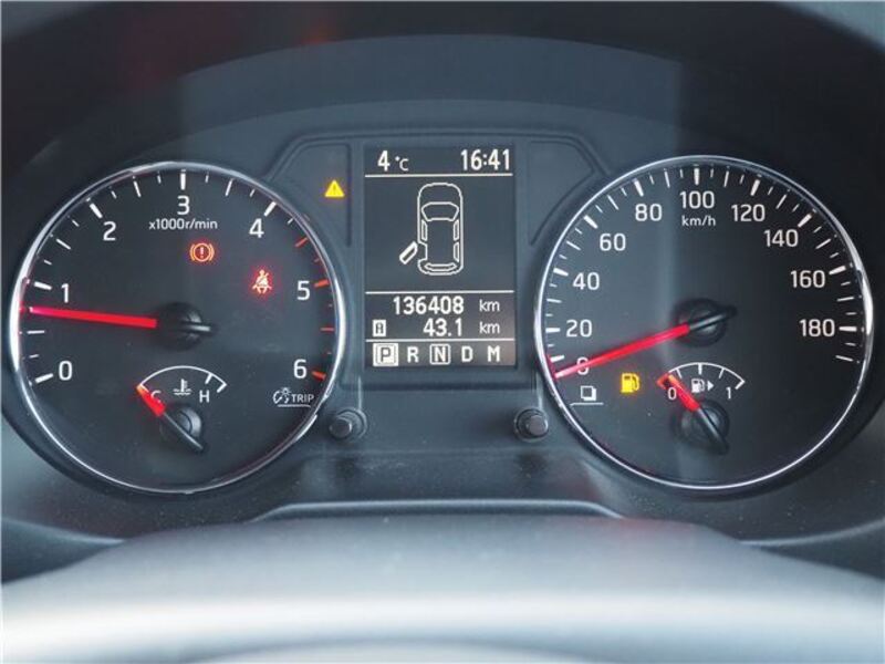 X-TRAIL