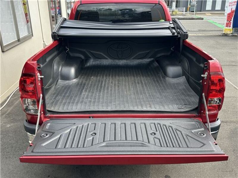 HILUX