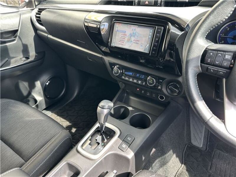 HILUX