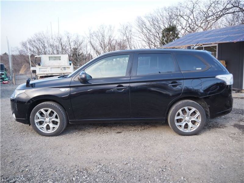 OUTLANDER