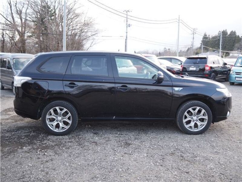 OUTLANDER