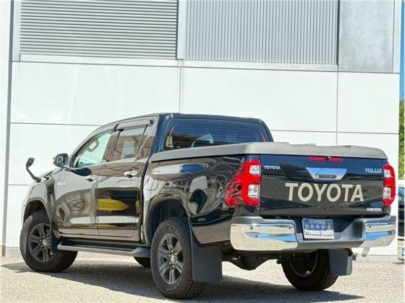 HILUX