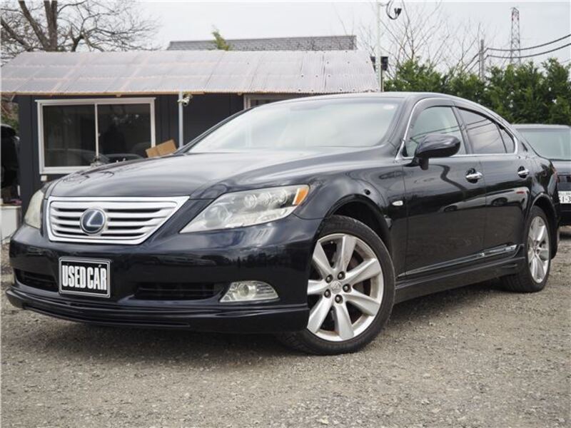 LEXUS LS