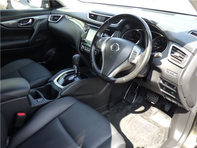 X-TRAIL