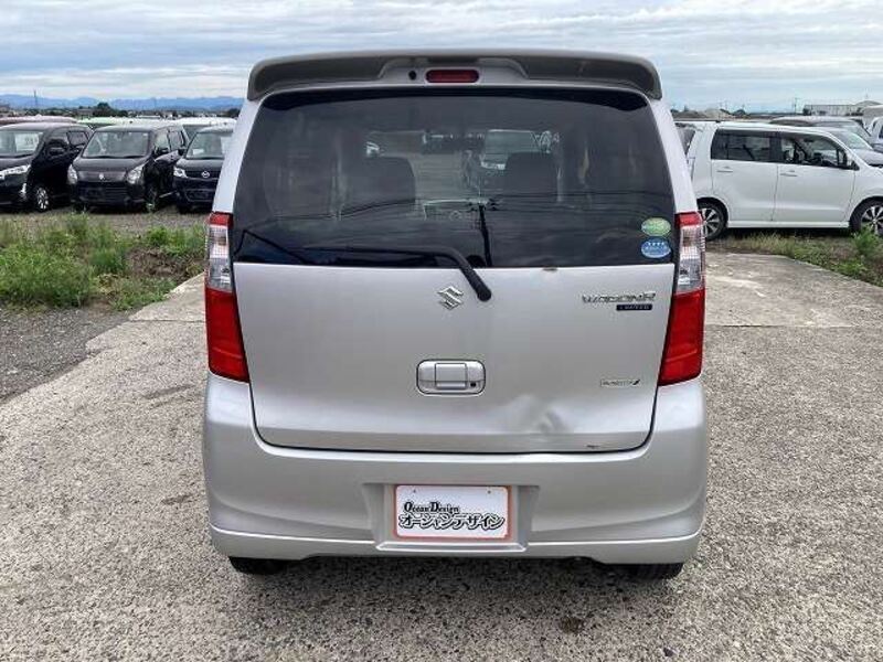WAGON R