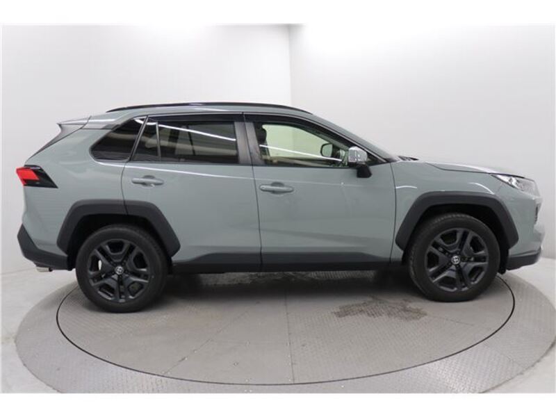 RAV4