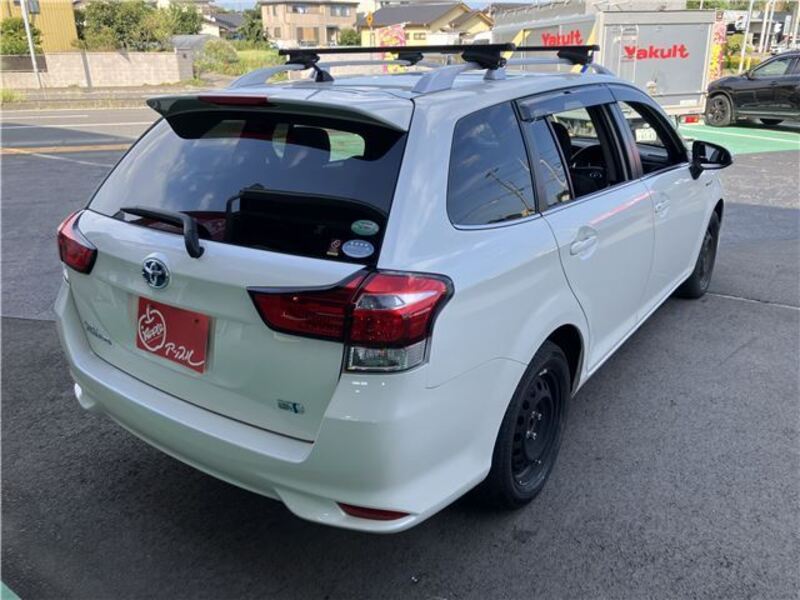 COROLLA FIELDER
