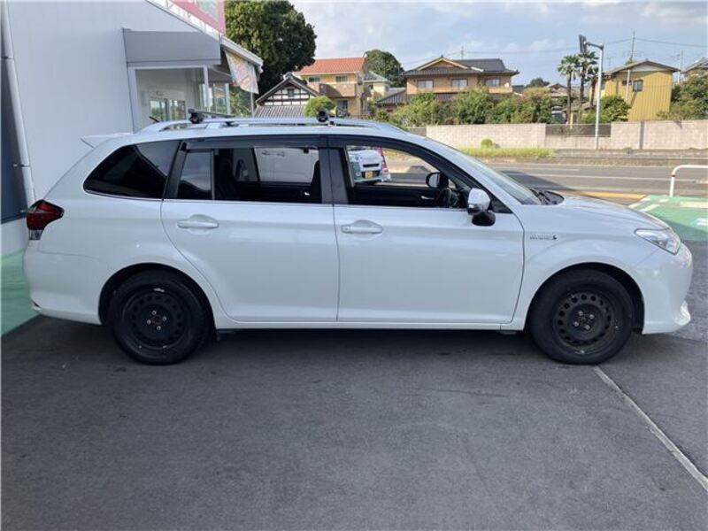 COROLLA FIELDER