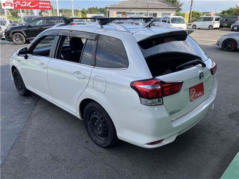 COROLLA FIELDER