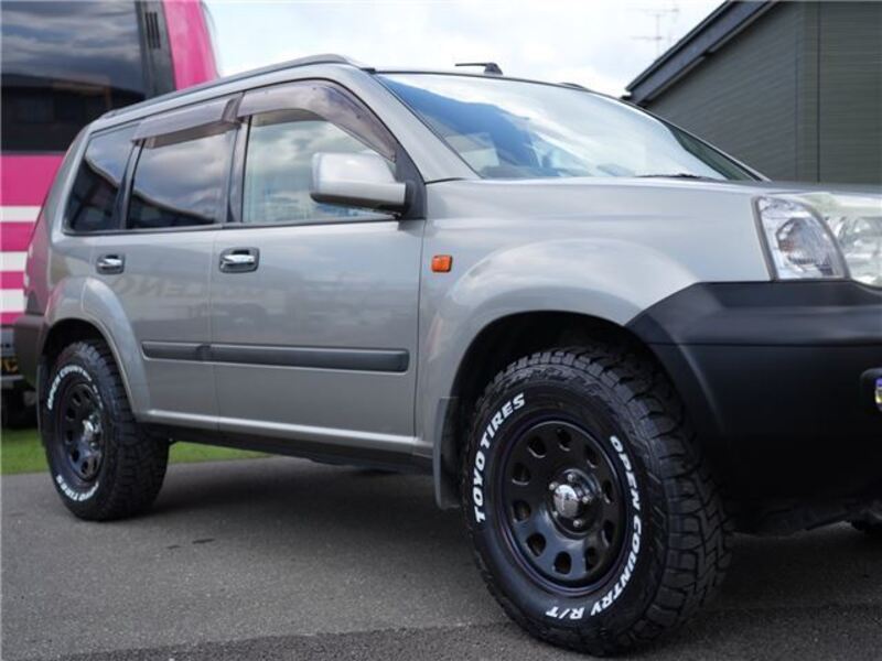 X-TRAIL