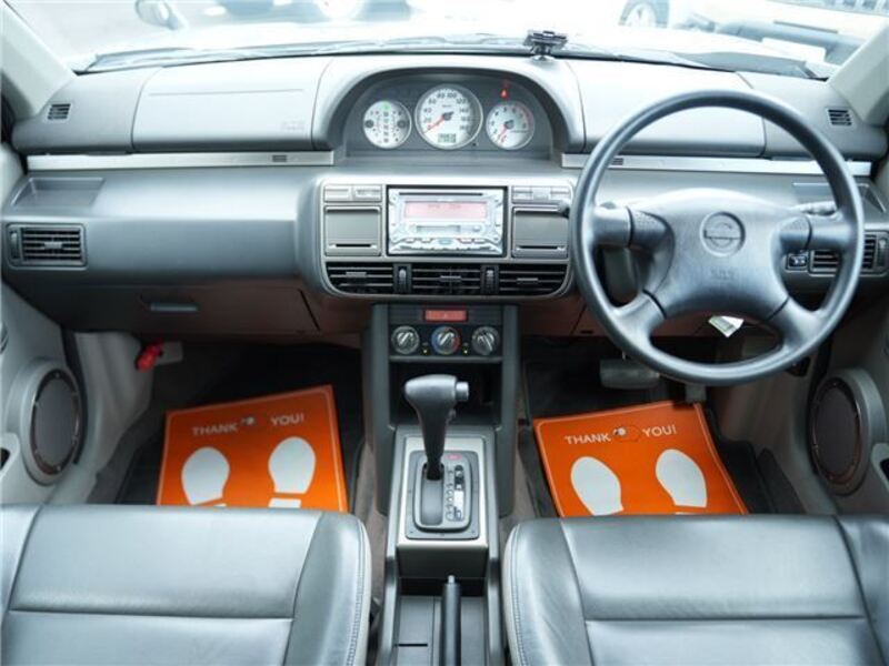 X-TRAIL