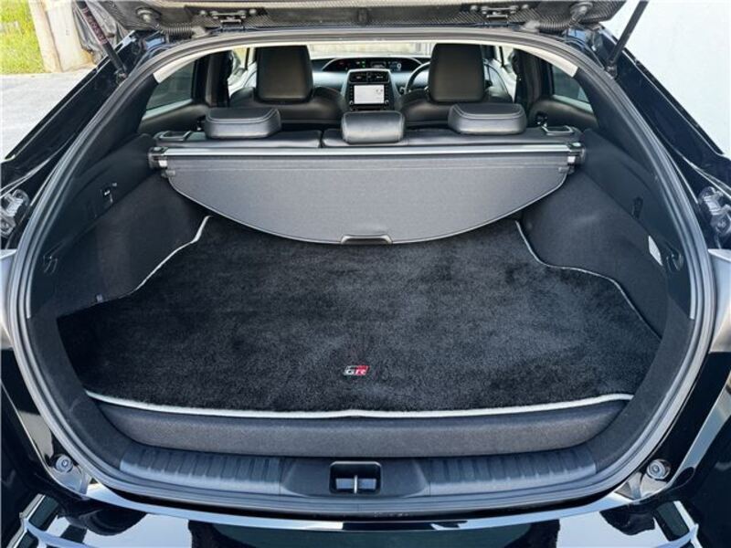 PRIUS PHV