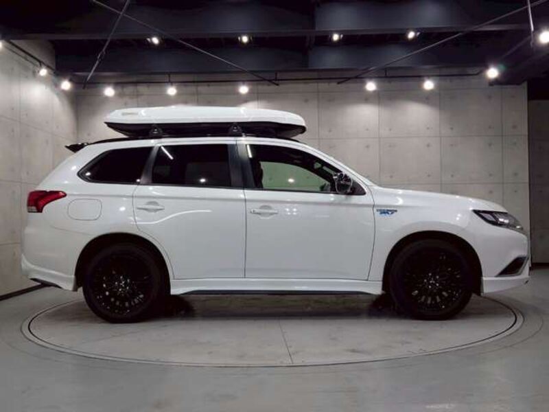 OUTLANDER PHEV