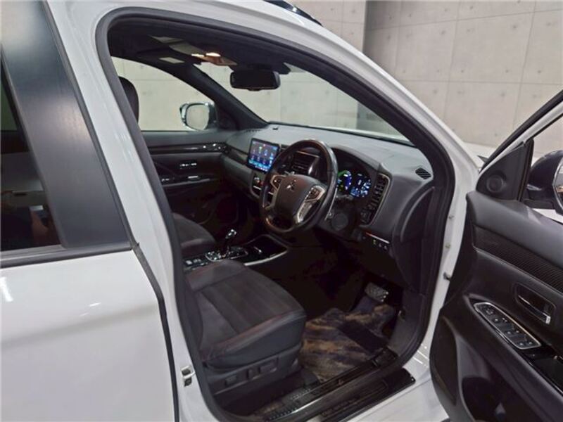 OUTLANDER PHEV