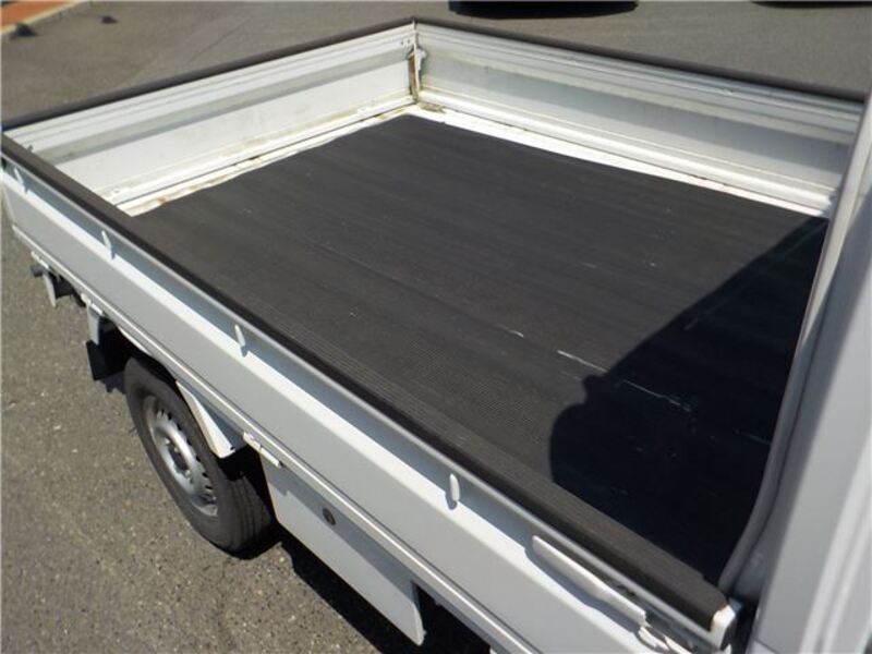 MINICAB TRUCK