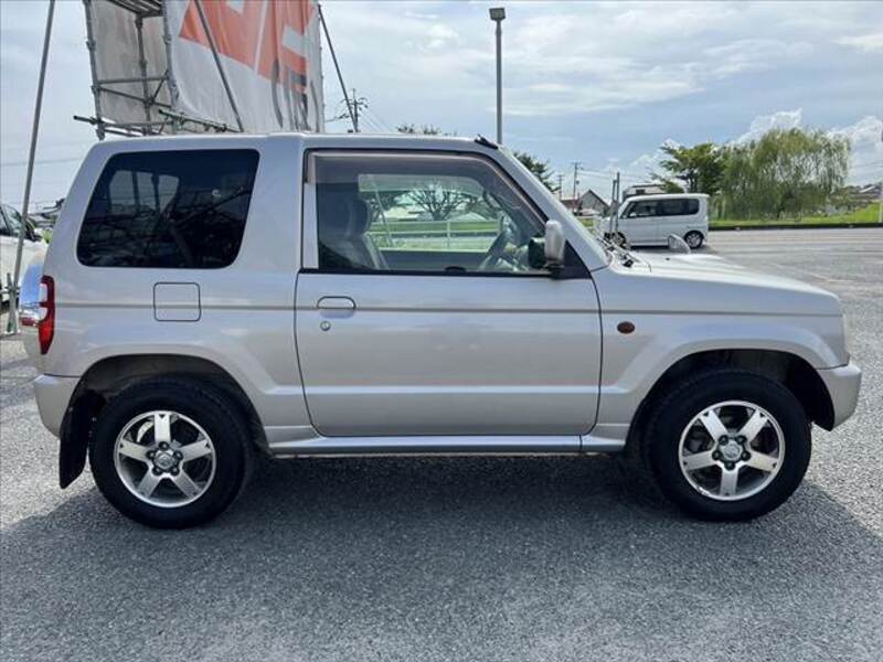 PAJERO MINI