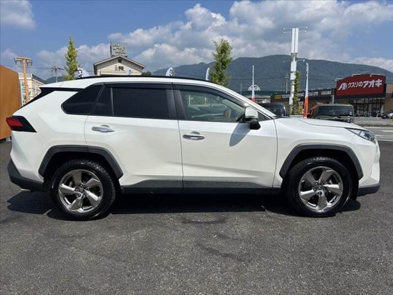 RAV4