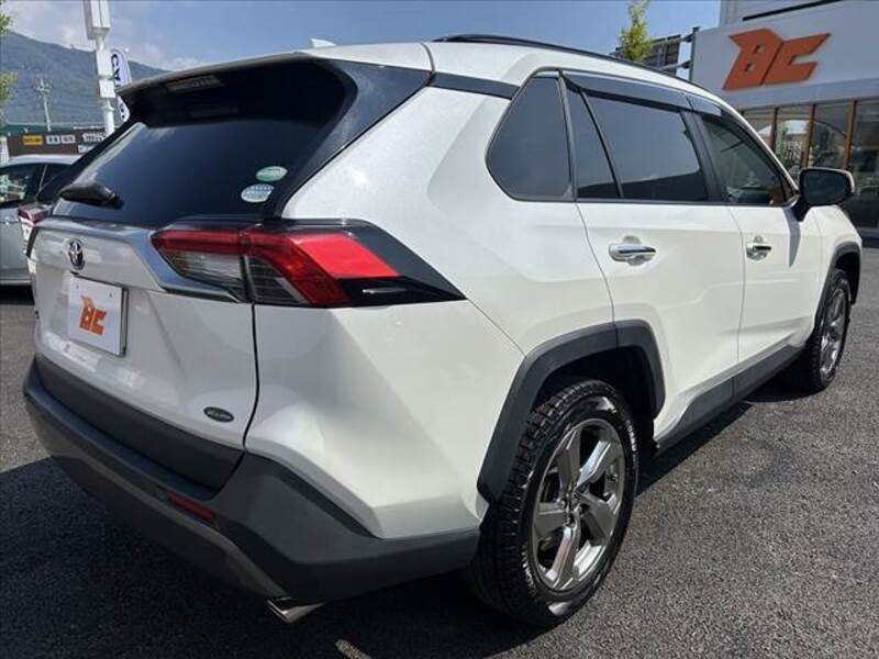 RAV4
