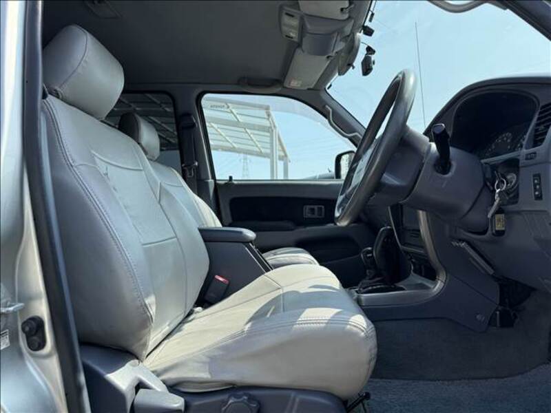HILUX SURF