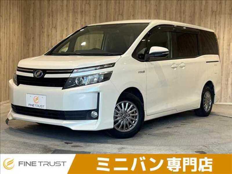 TOYOTA VOXY