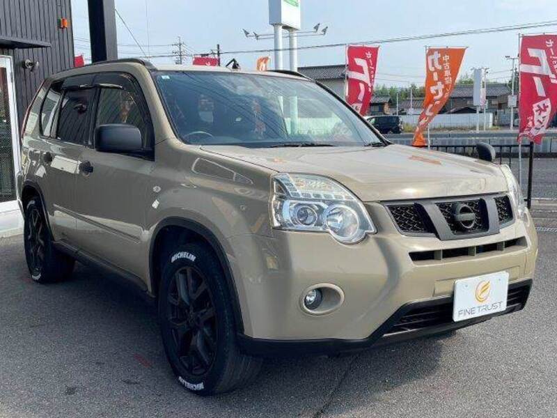 X-TRAIL