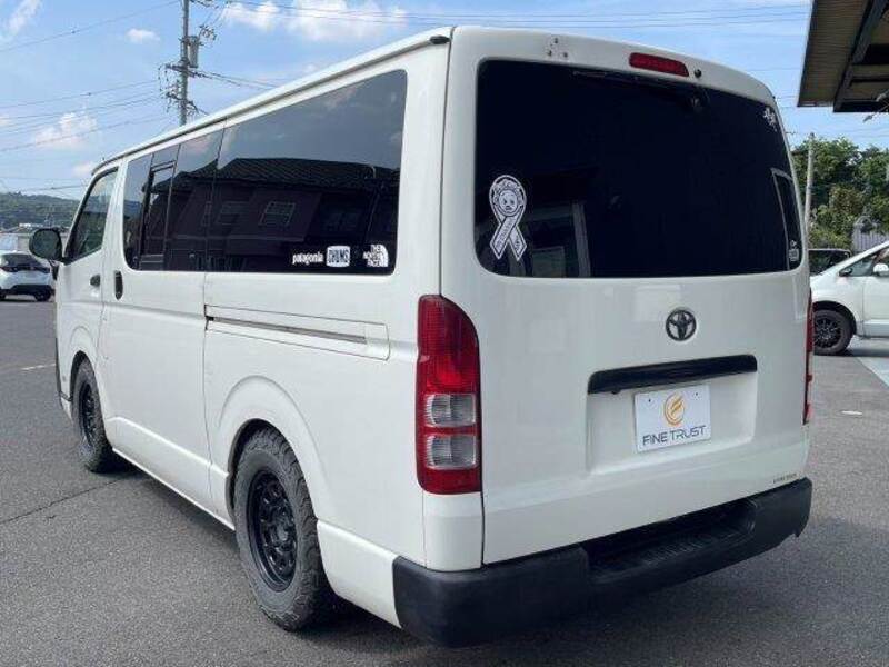 HIACE VAN