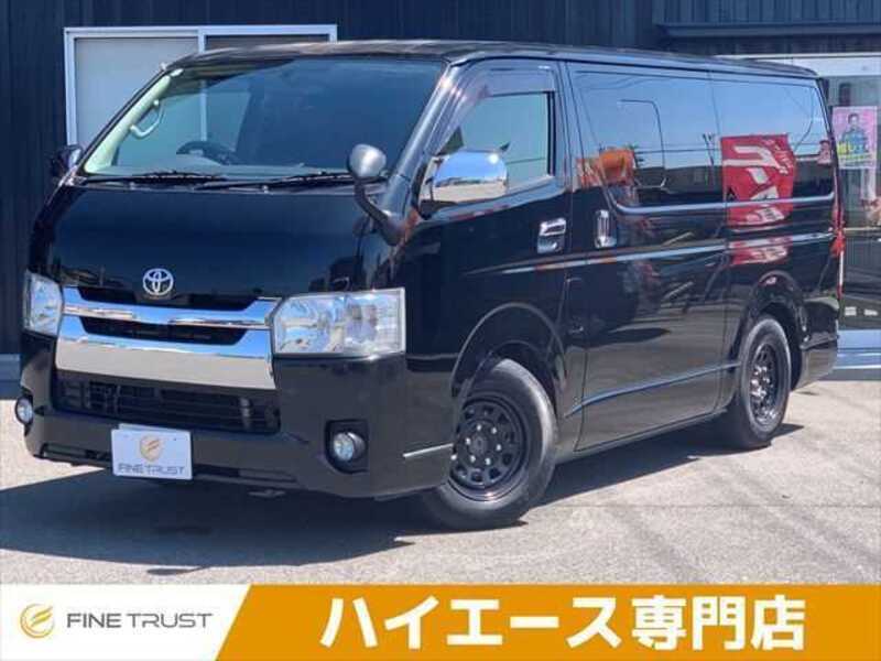 TOYOTA HIACE VAN