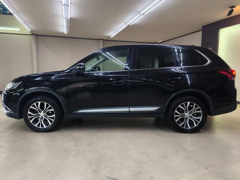 OUTLANDER