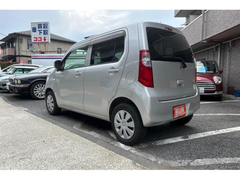 WAGON R