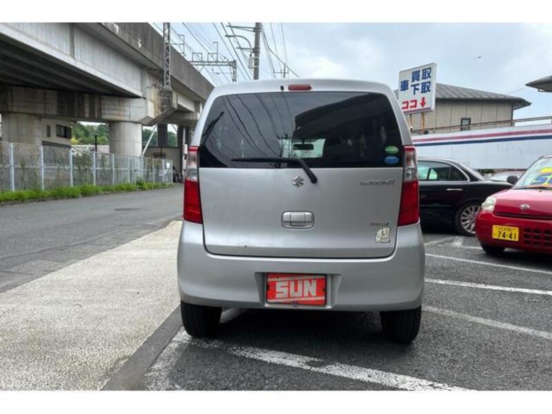 WAGON R