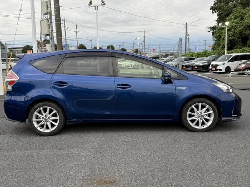 PRIUS ALPHA