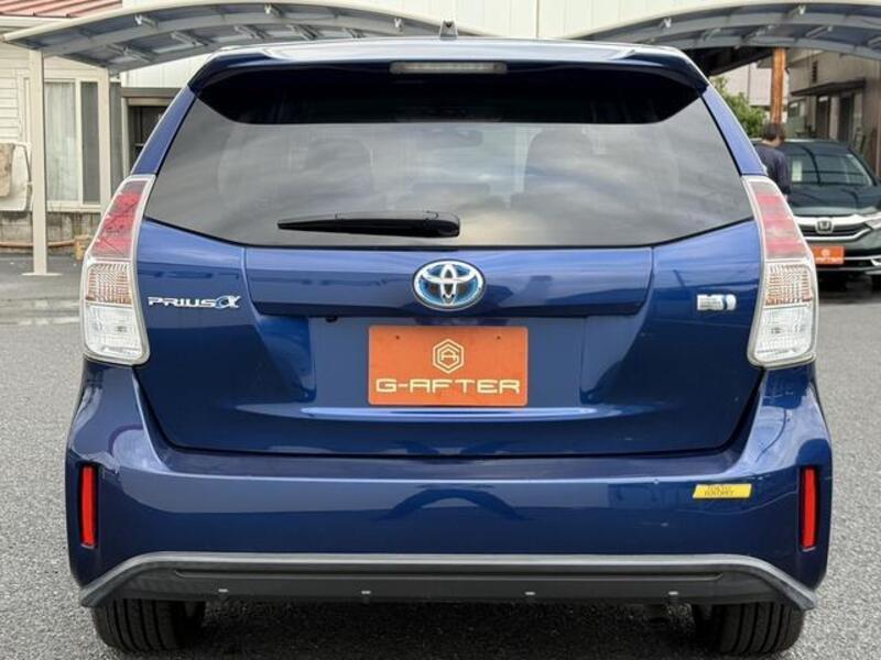 PRIUS ALPHA
