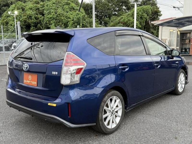 PRIUS ALPHA