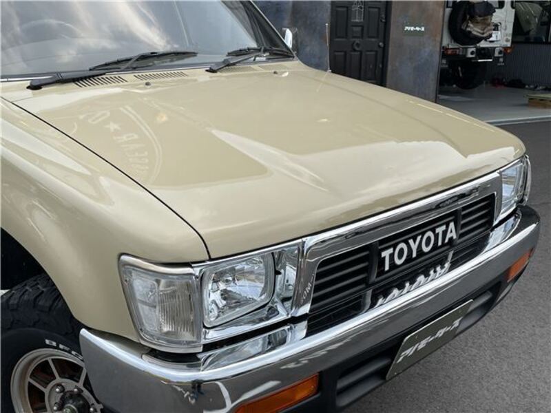 HILUX SURF