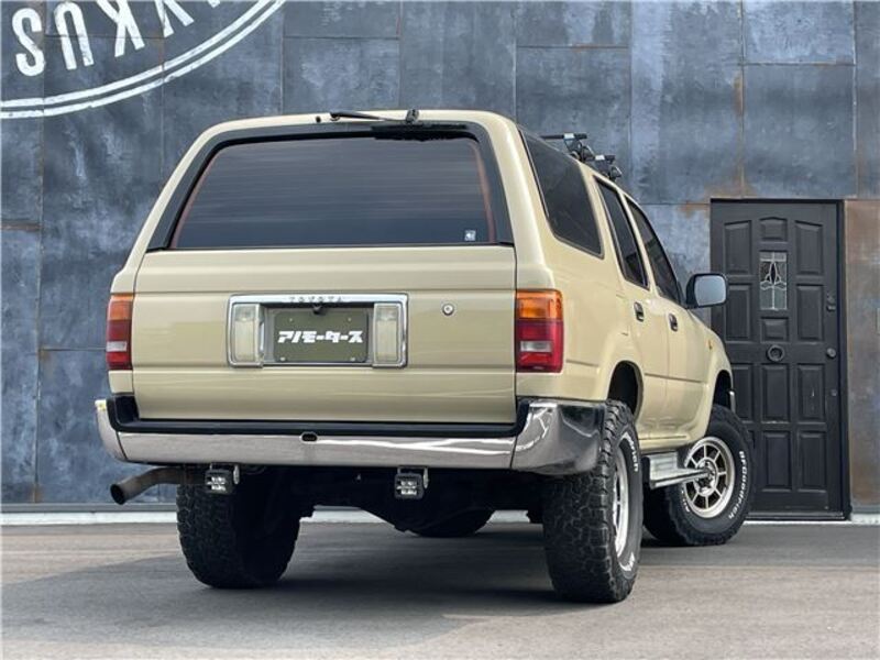 HILUX SURF