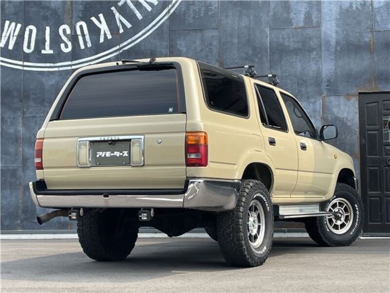 HILUX SURF