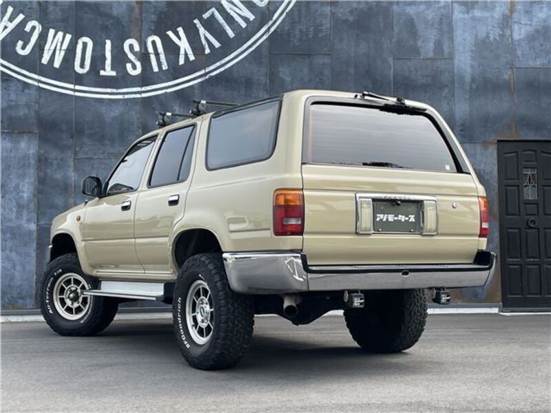 HILUX SURF