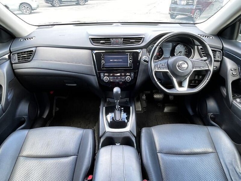 X-TRAIL