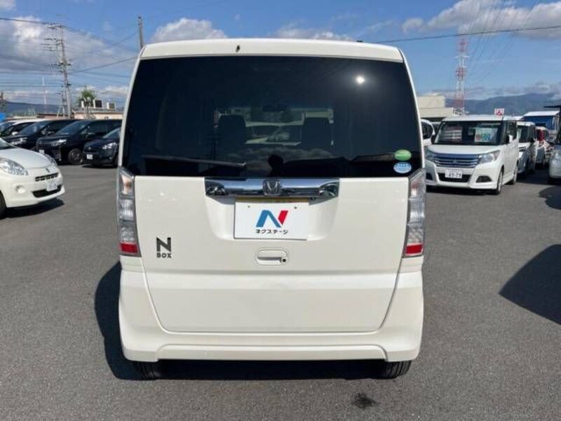 N BOX
