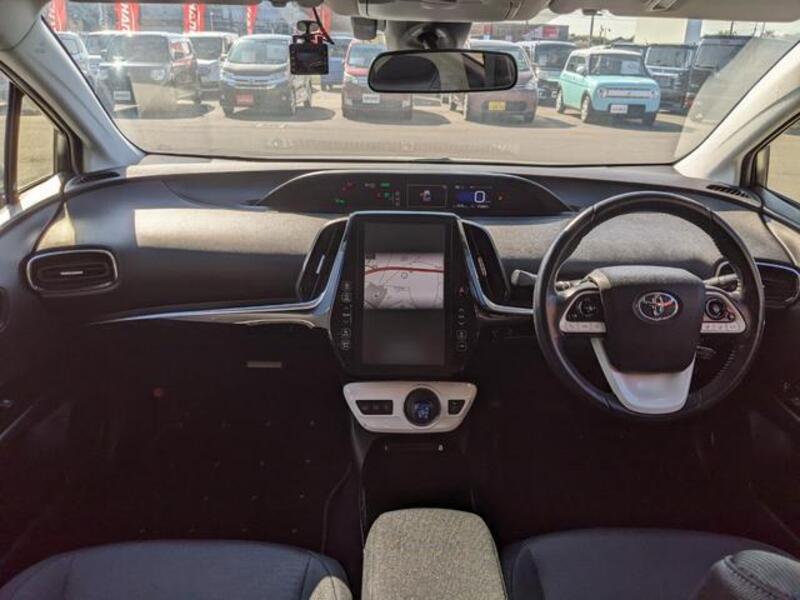 PRIUS PHV