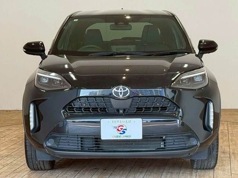 YARIS CROSS