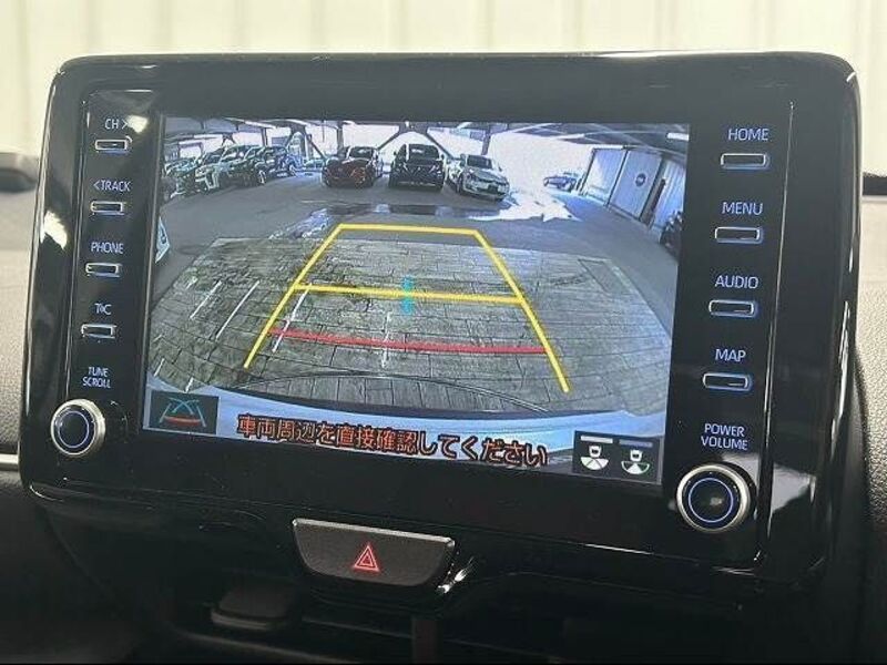 YARIS CROSS