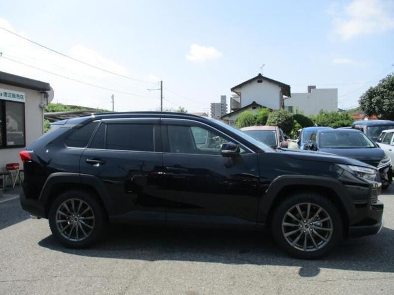 RAV4