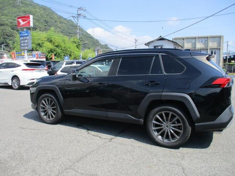 RAV4