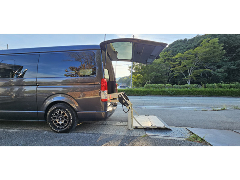 HIACE VAN